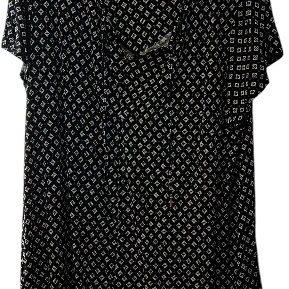 Anne Klein Black and White Shift Dress - Picture 2 of 4